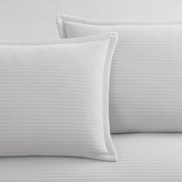 Clean Design Home x Martex Homestead White Coverlet Set Supply